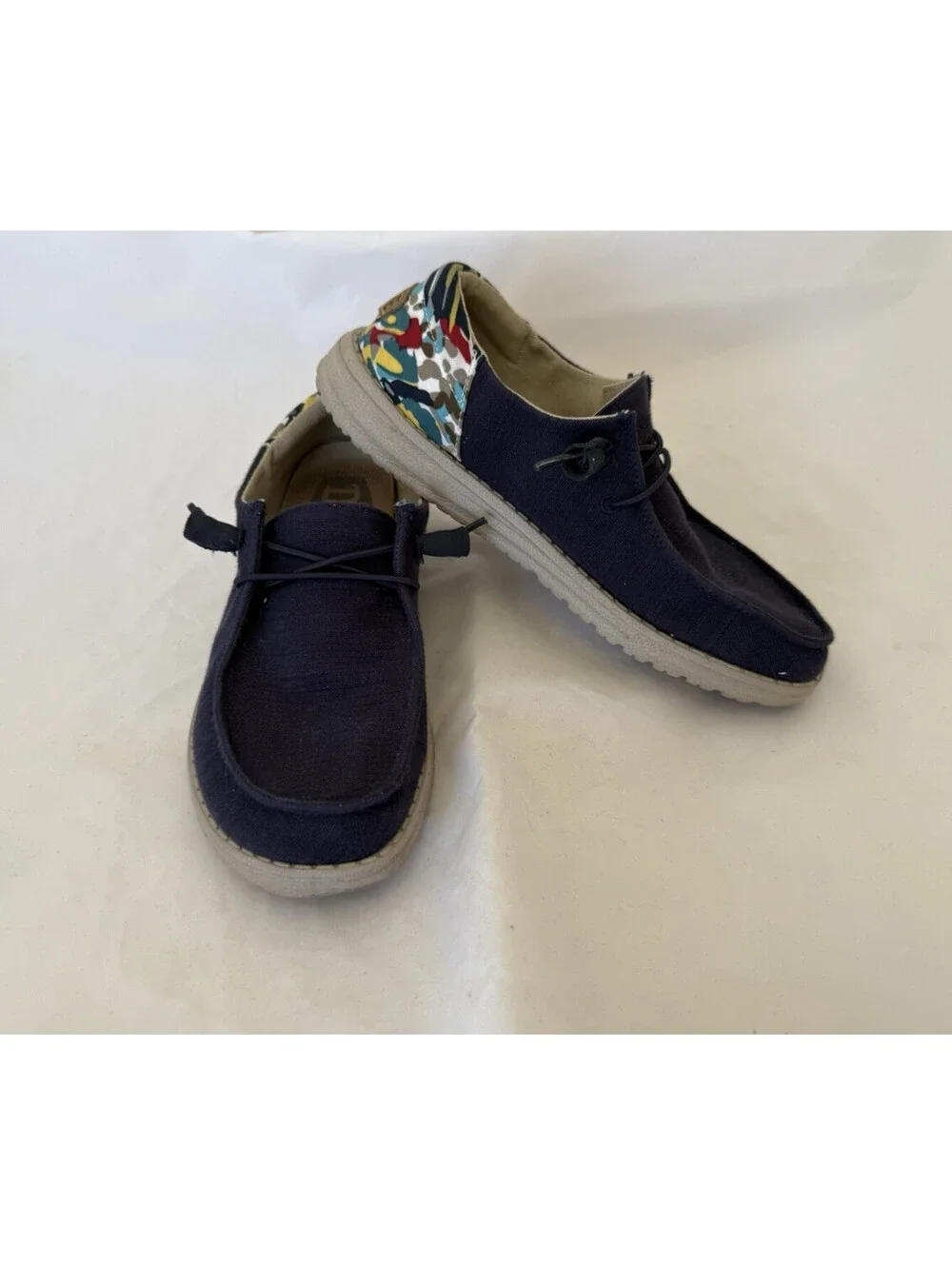 Hey Dude Wendy Funk Chambray Shoes Size 7 Blue Logo Heel Design Slip Ons
